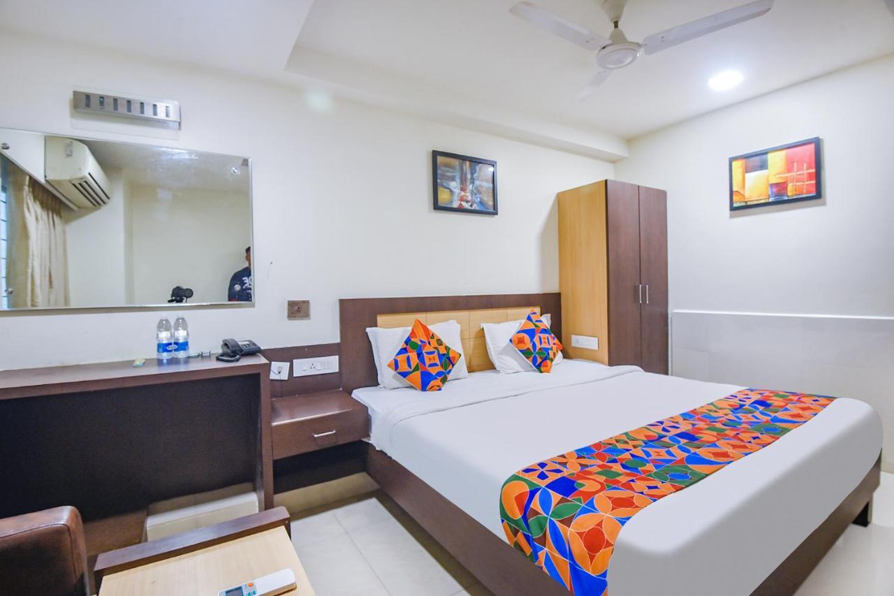 FabHotel Leela Grand Inn Vijayawāda Buitenkant foto