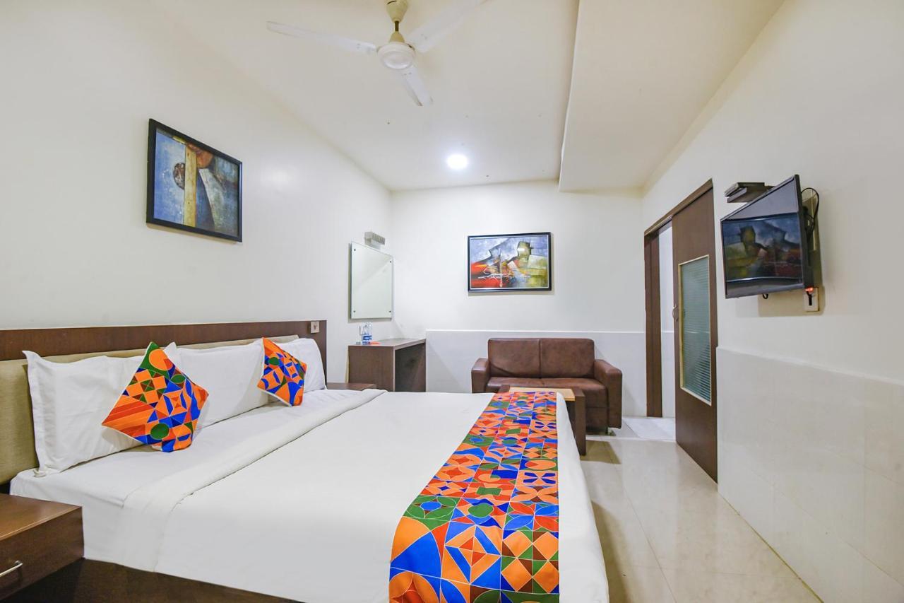 FabHotel Leela Grand Inn Vijayawāda Buitenkant foto