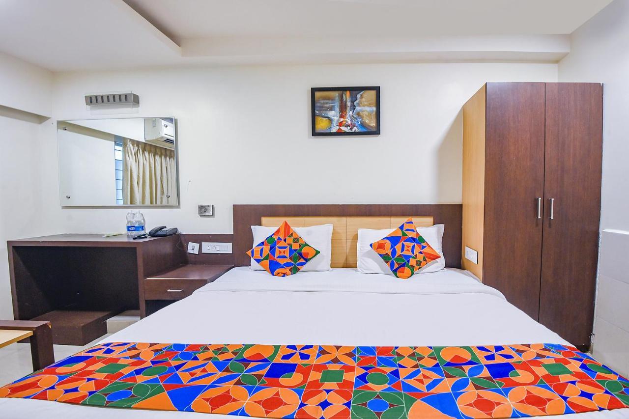 FabHotel Leela Grand Inn Vijayawāda Buitenkant foto